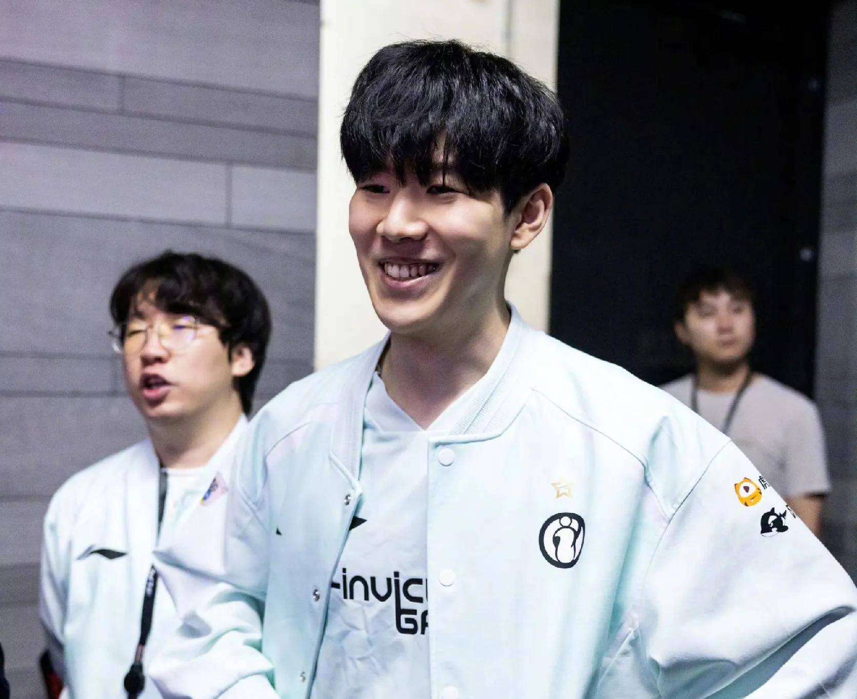 主题明确 主题明确